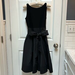 EUC - Ralph Lauren taffeta bottom, jersey top dress. Black tie. Holiday. LBD.